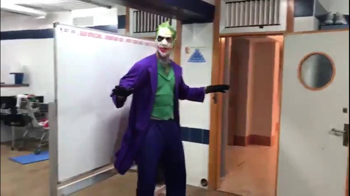 Foto Específico Malawi O'Leary celebra Halloween: llegó al partido disfrazado de 'Joker' - AS.com