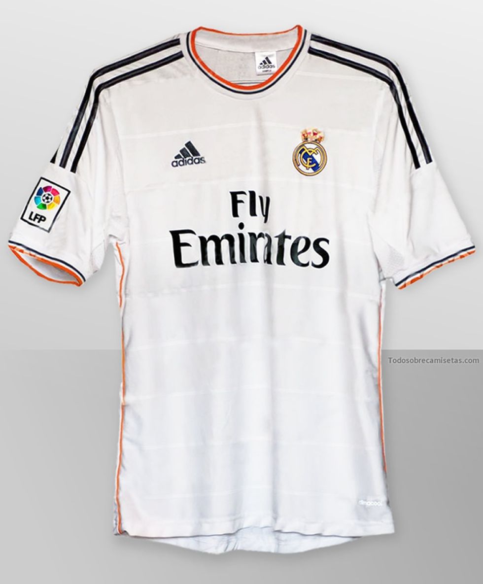 ¿Qué significa Fly Emirates en la camiseta del Real Madrid