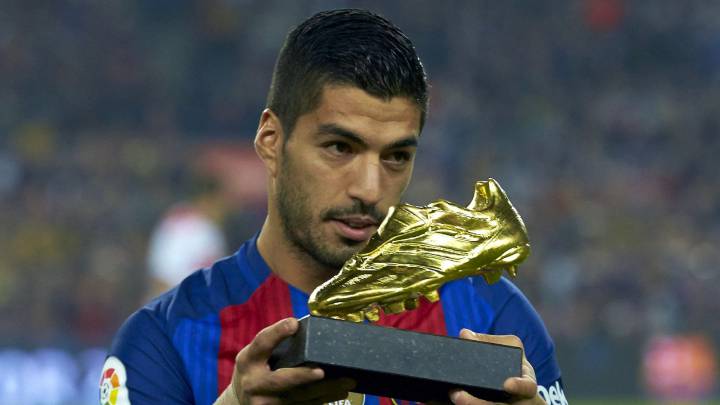Luis Suárez ofreció la Bota de al Camp Nou - AS.com