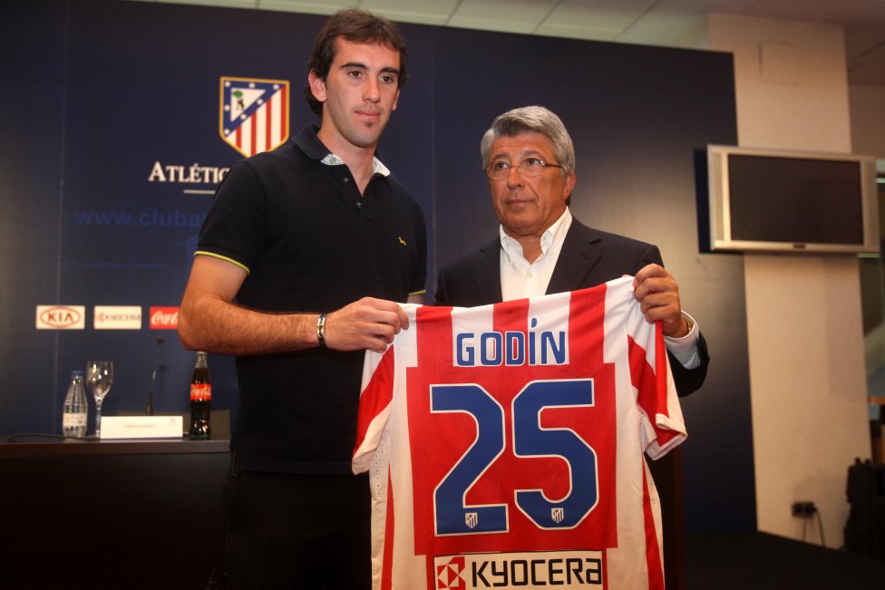 grueso Aflojar Hazme Los grandes momentos de Diego Godín en el Atlético de Madrid - AS.com