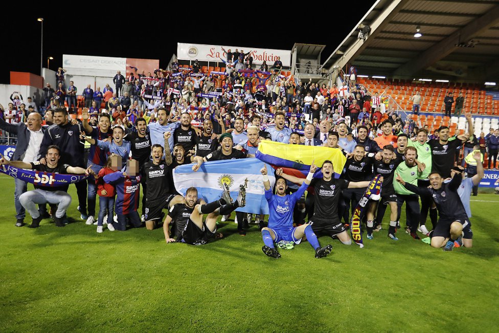 celebración del ascenso del Huesca en - AS.com