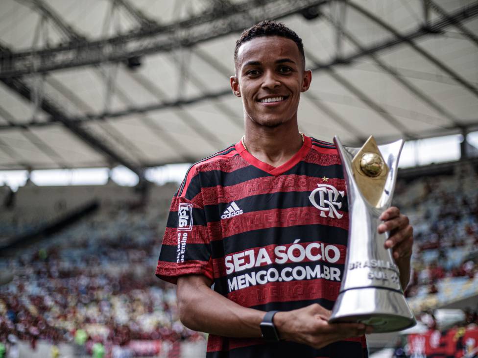Clube da França demonstra interesse em joia do Flamengo, informa jornalista
