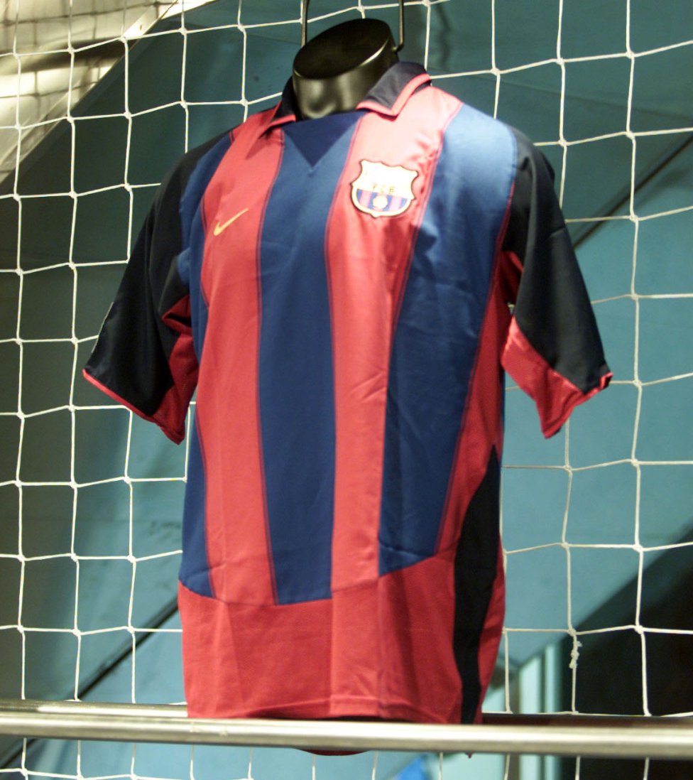 Las diez camisetas de fútbol clásicas más valiosas del mercado: la del  Barça de 1992, la más preciada