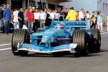 Así es el espectacular coche de Fernando Alonso para completar 'La Misión