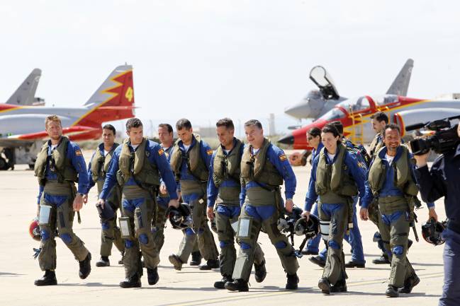 El mejor espectáculo en el aire lo pone la Patrulla Águila 