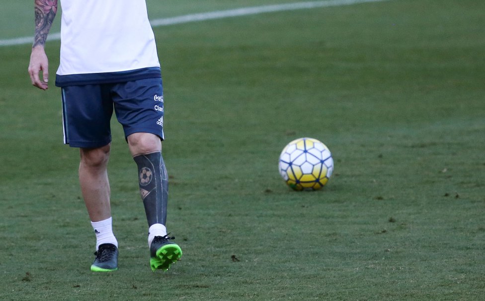 Lionel Messi Photostream  Messi, Camiseta de messi, Camisa de fútbol