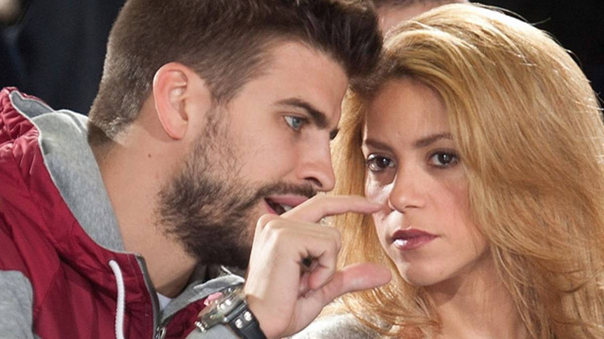 Pique Y Shakira En El Hospital Por El Ingreso De Su Hijo Sasha As Com