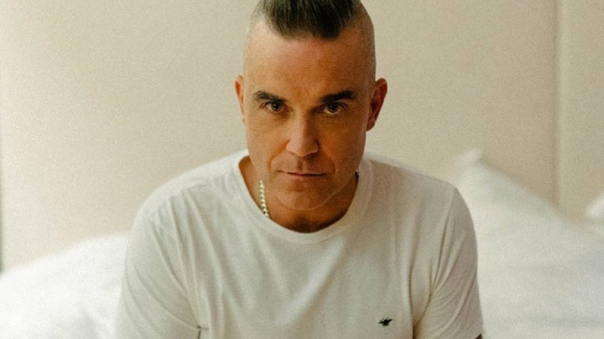 Robbie Williams Se Acosto Con Su Camello La Misma Noche Que Conocio A Su Mujer As Com