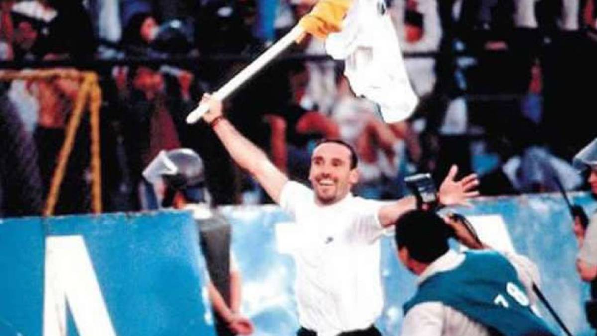 Copa Chile: Marcelo Espina y el banderín: el recordado triunfo albo del '96  - AS.com