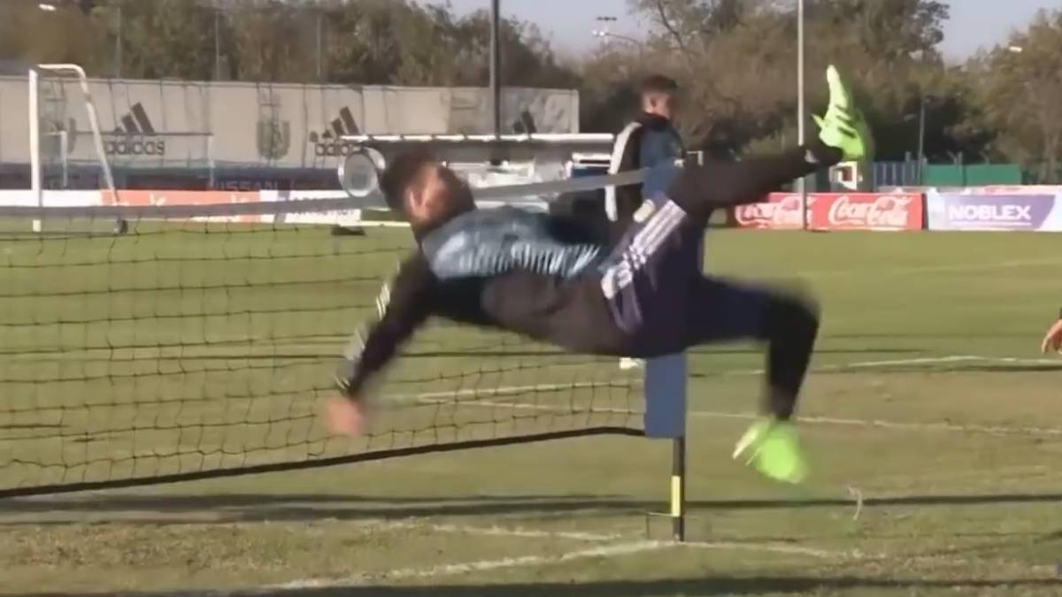 Vdeo Messi Ya Est En Modo Mundial Miren Esta Chilena AScom